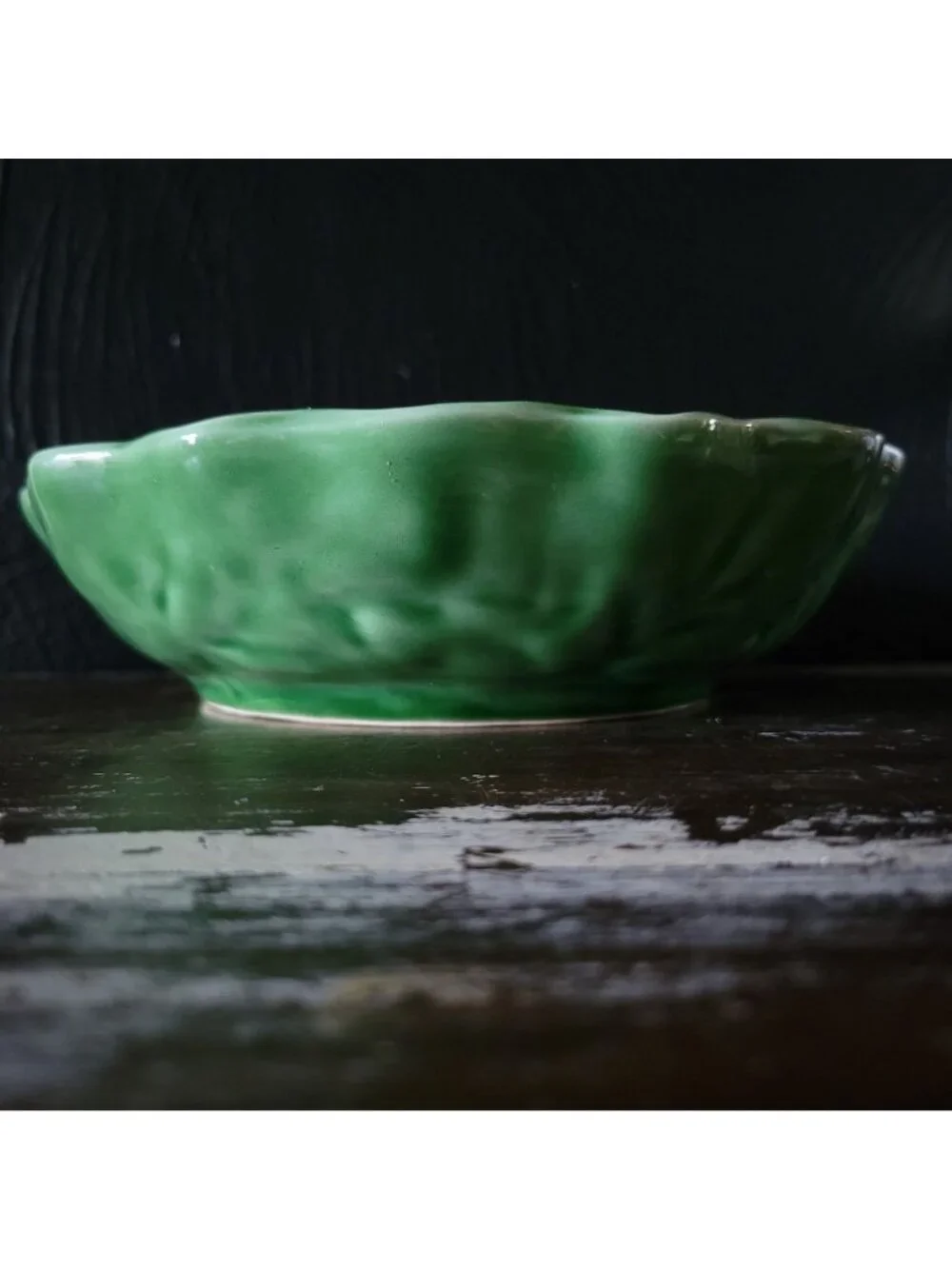 Olfaire Caldas Portugal Cabbage Serving Bowl Green Majolica Leaf Bowl 8.625